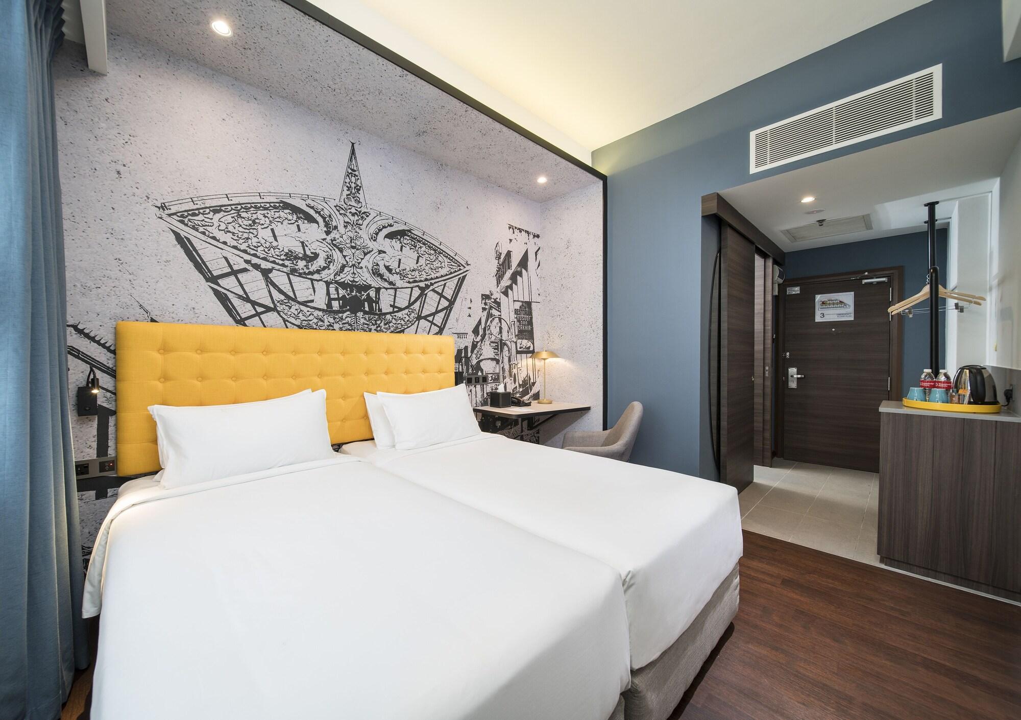 Travelodge Chinatown Hotel 4*