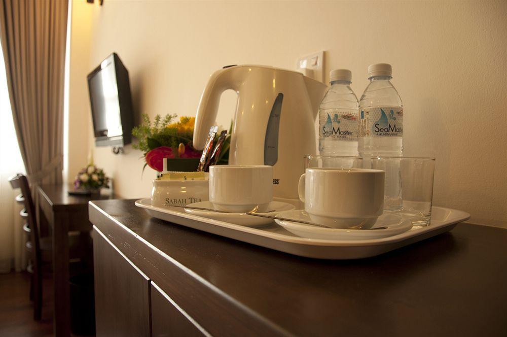 Travelodge Chinatown 4*