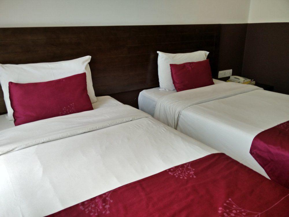 Travelodge Chinatown Hotel