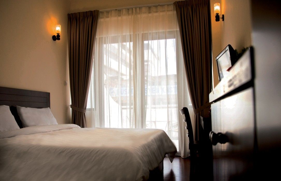 Travelodge Chinatown Hotel