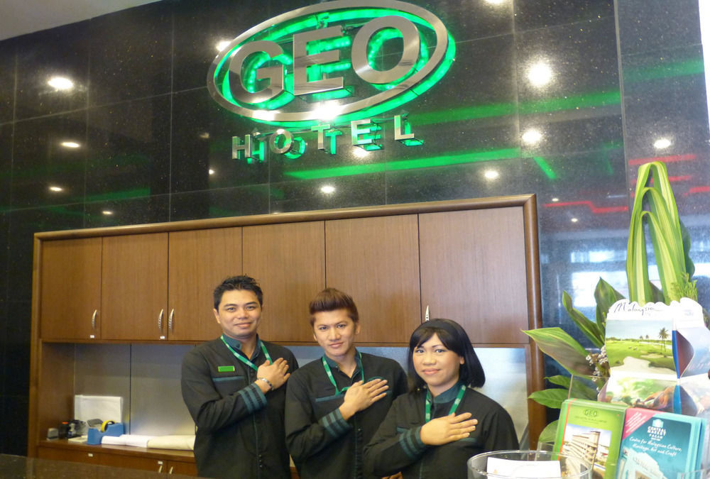 Travelodge Chinatown Hotel 4*