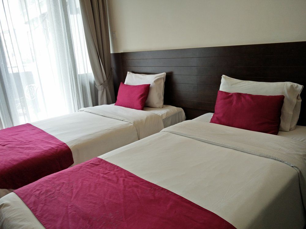 Travelodge Chinatown Hotel
