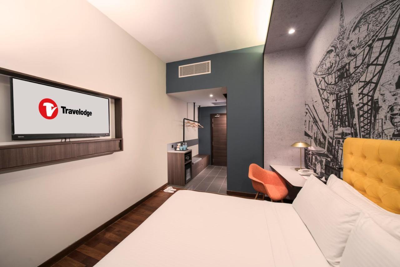 Travelodge Chinatown 4*